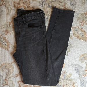 Stylish Dark Gray Skinny Jeans